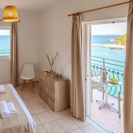 Faro Del Porto Apartman *