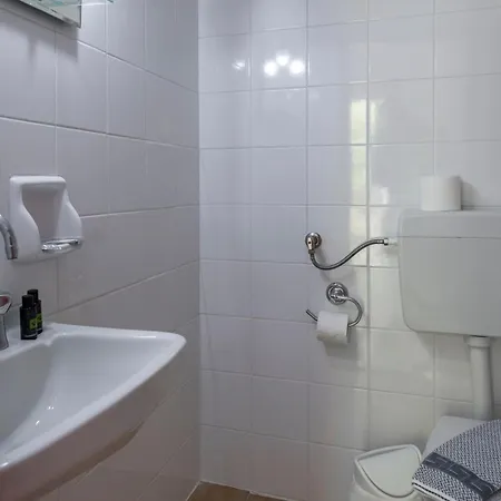 Faro Del Porto * ポロス