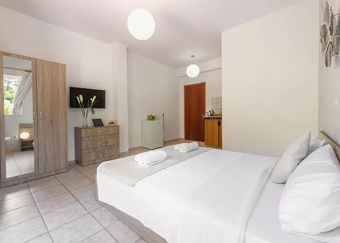 Faro Del Porto Pórosz