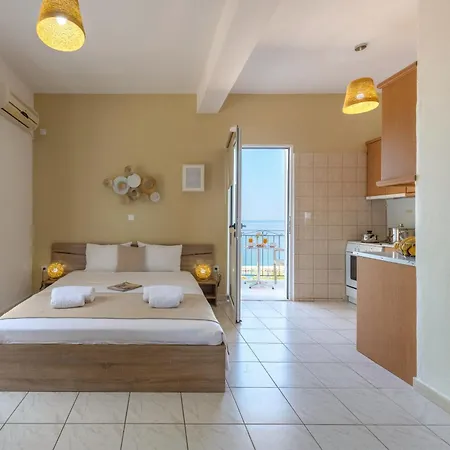 Faro Del Porto Appartement Poros (Kefalonia)