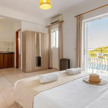 Appartement Faro Del Porto Poros (Kefalonia)