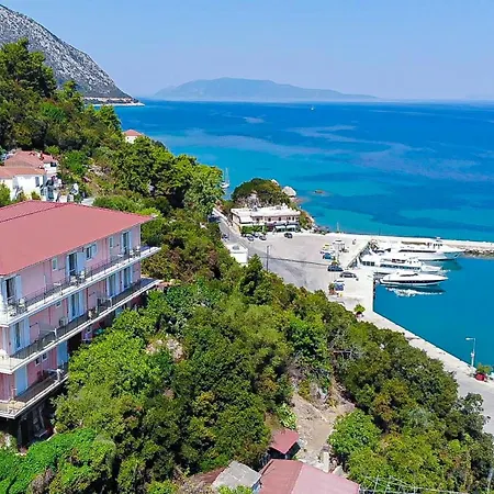 Faro Del Porto Appartement Poros (Kefalonia)